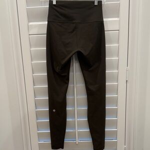 Lululemon Wunder Train High Rise tight 28"